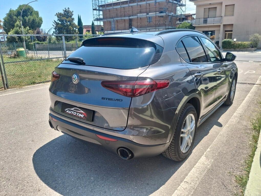 Alfa Romeo Stelvio 2.2 Turbodiesel 160cv - 2020