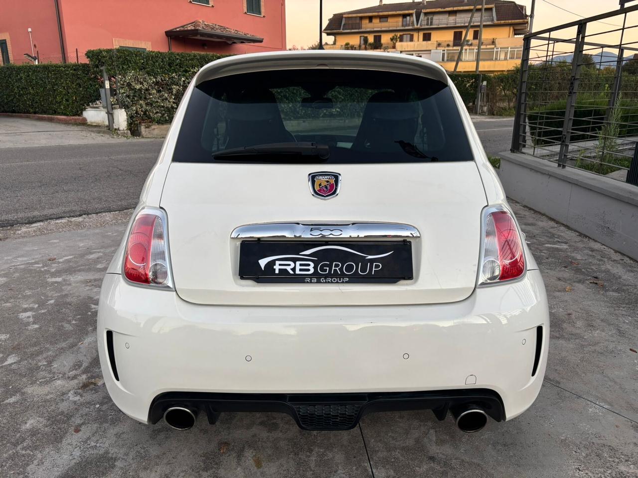 Abarth 500 1.4 Turbo T-Jet Custom