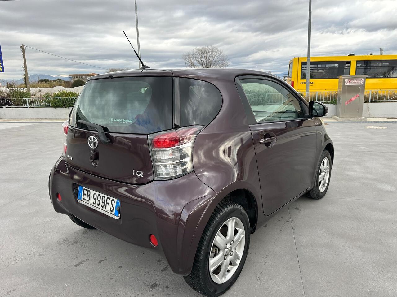 Toyota iQ 1.0