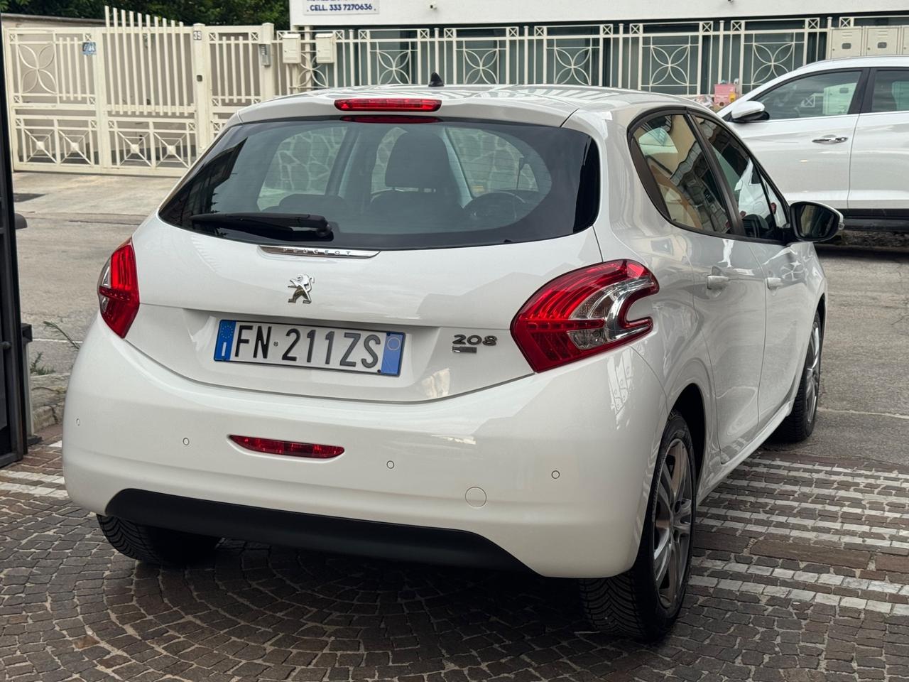 Peugeot 208 1.6 e-HDi 92 CV Stop&Start 5 porte Allure