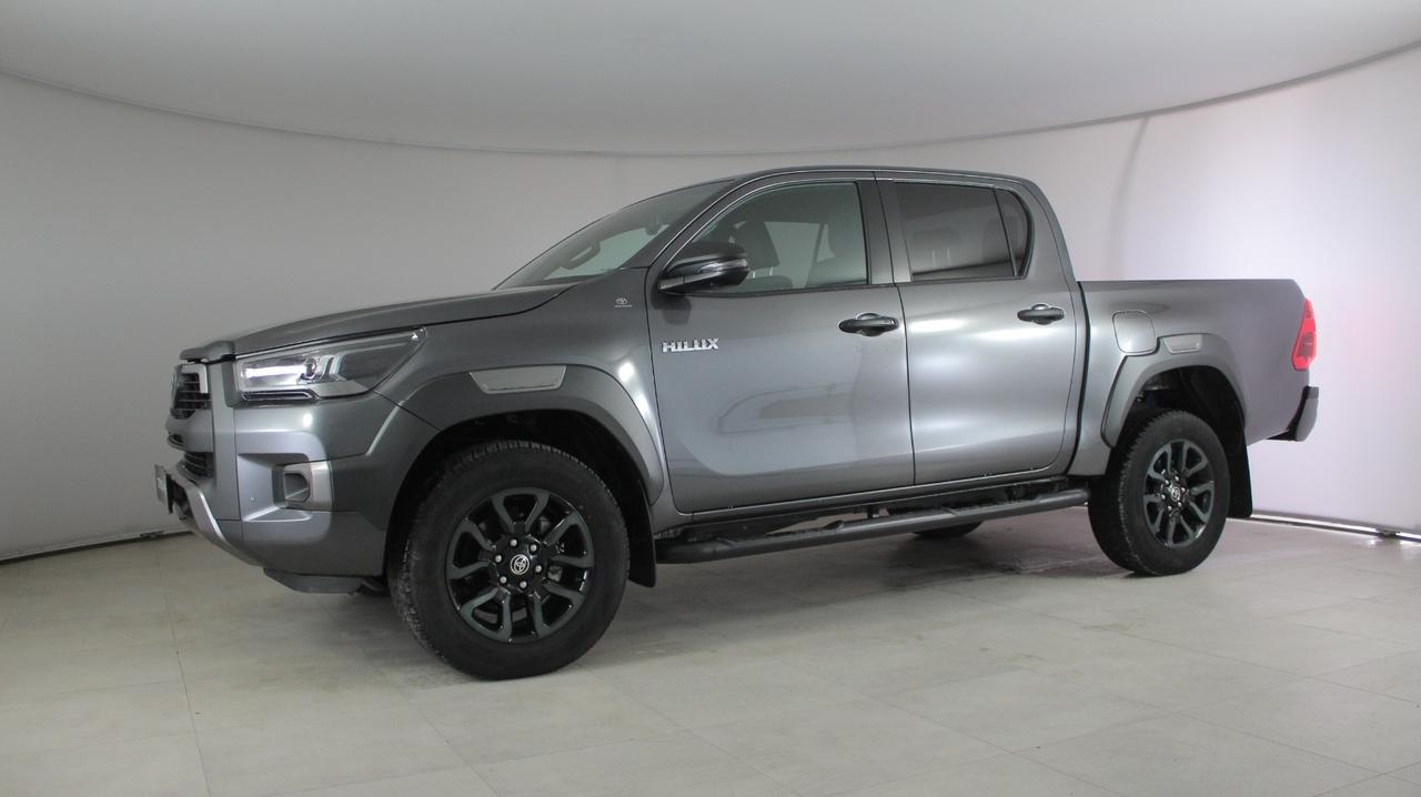 TOYOTA Hilux IV 2021 - Hilux 2.8 d double cab Invincible 4wd auto