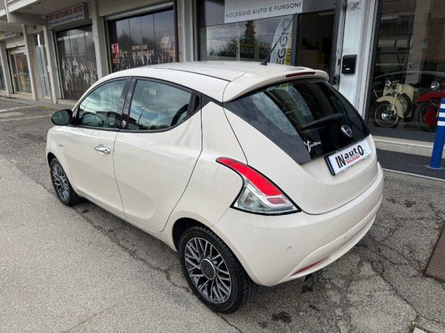 LANCIA Ypsilon 1.2 69 CV 5 porte GPL Ecochic Gold