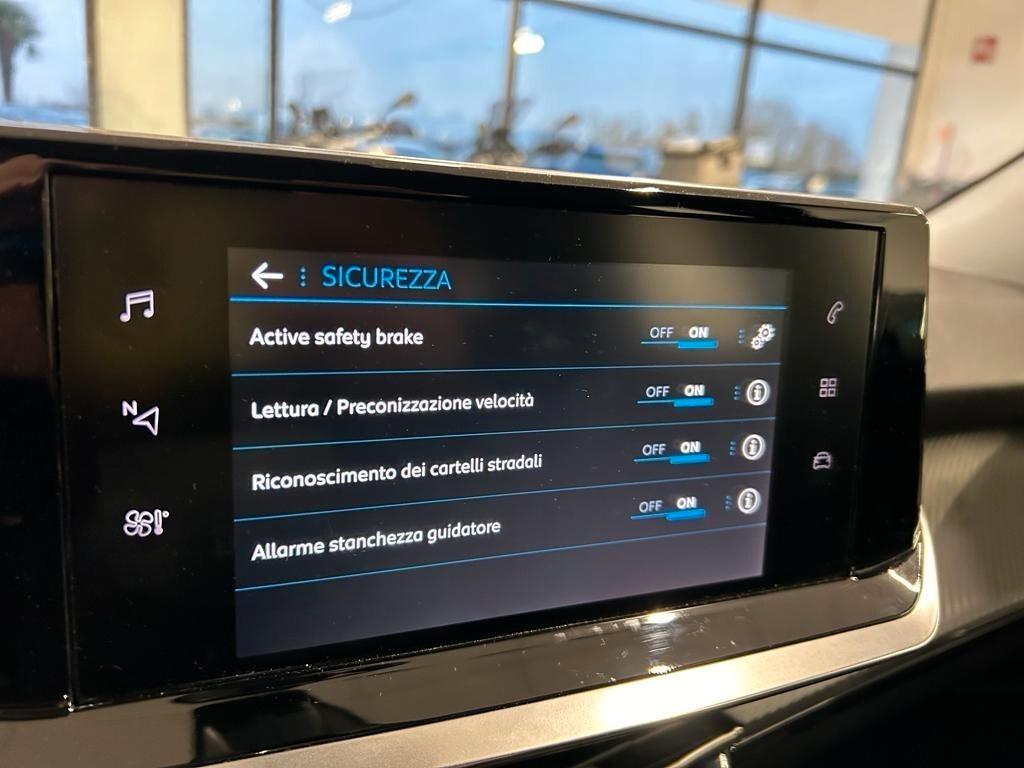 Peugeot 2008 ACTIVE PACK PureTech 100 6mt SPOTICAR