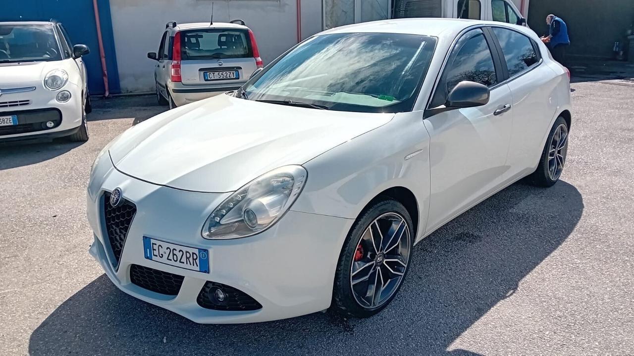 Alfa Romeo giulietta 1.6 mjt-full-2011