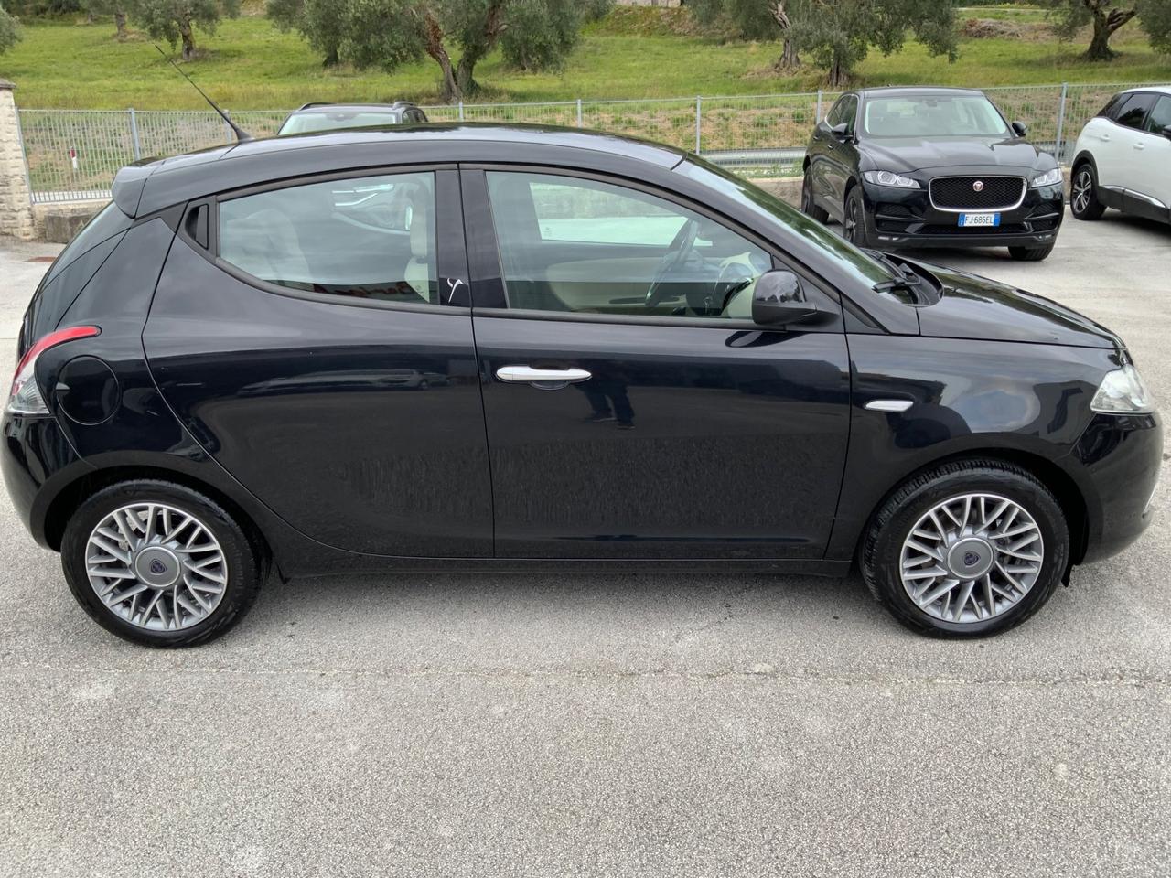 Lancia Ypsilon 1.3 MJT 16V 95 CV 5 porte S&S Gold