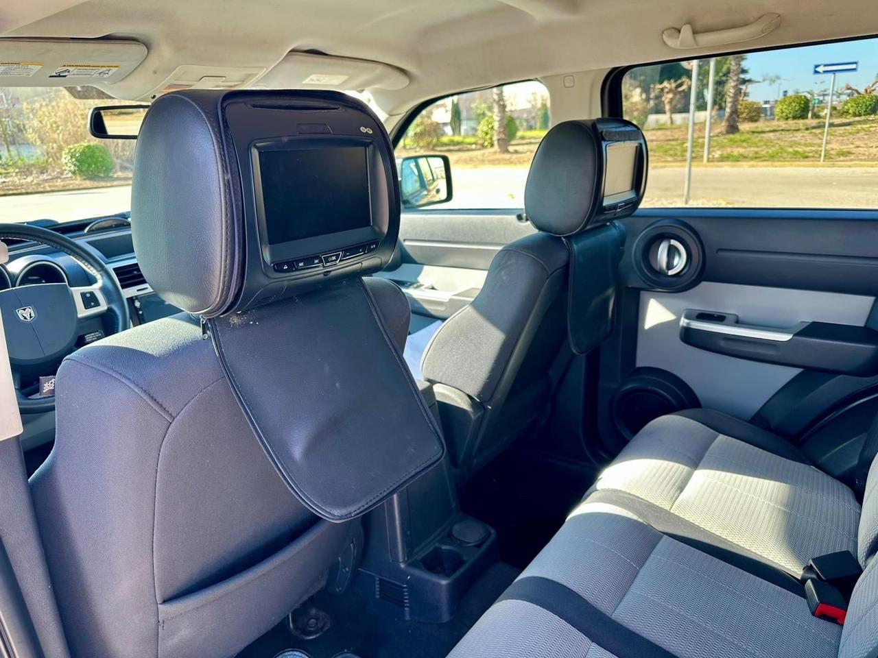 Dodge Nitro 2.8 CRD SXT 4WD Auto