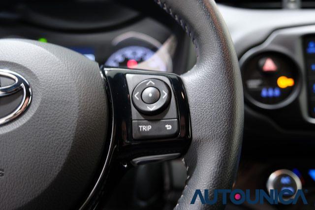 TOYOTA Yaris 1.5 HYBRID 5 PORTE TREND WHITE EDITION