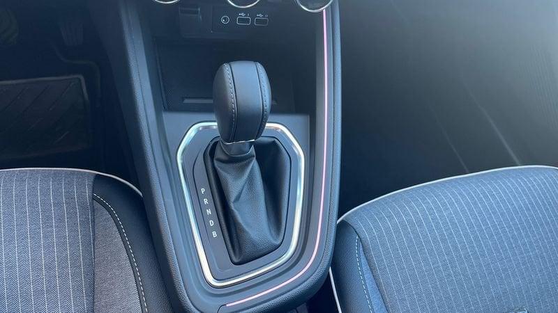 Renault Clio techno MY24 full hybrid E-Tech 145