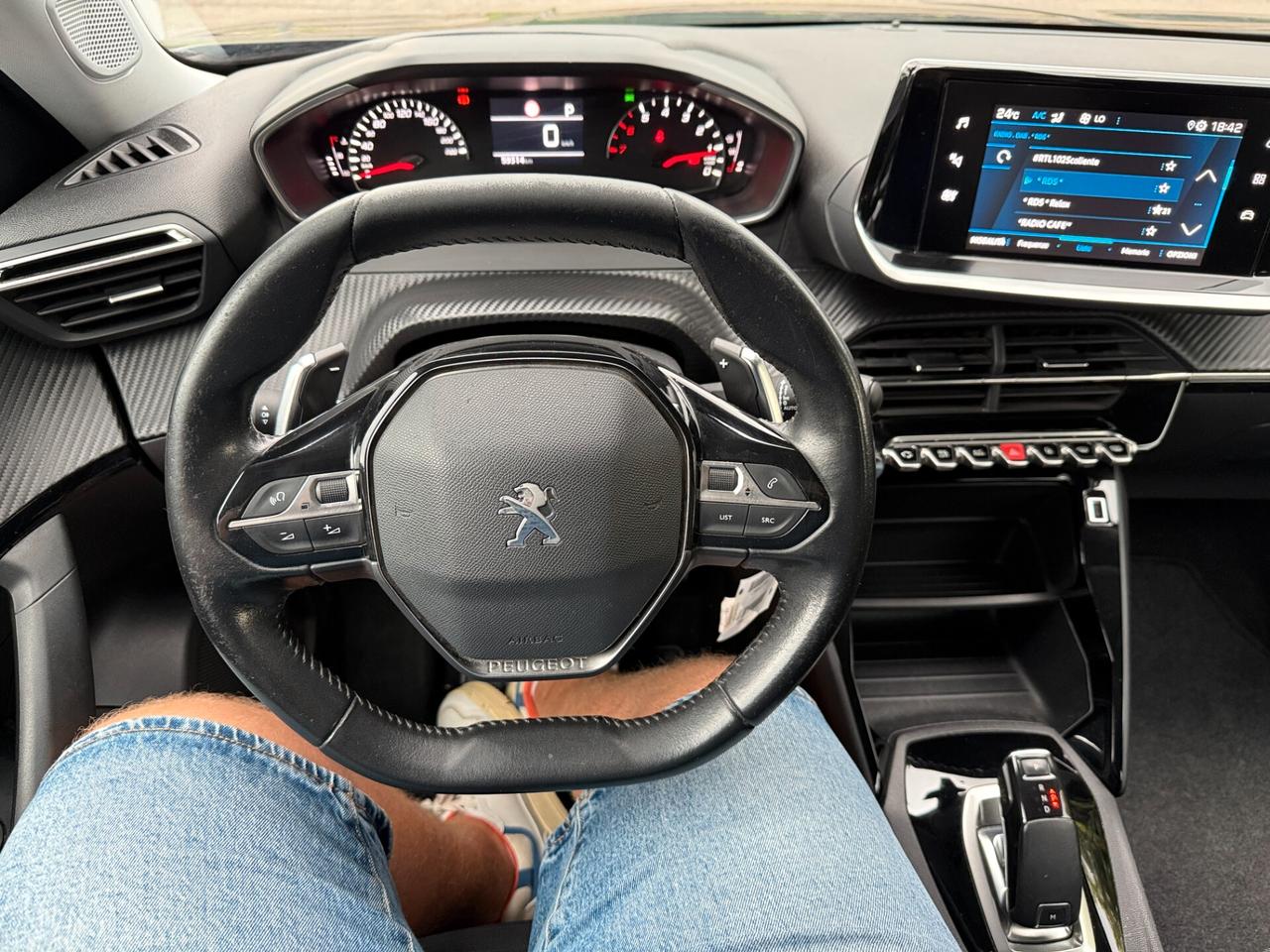 Peugeot 2008 PureTech 130 S&S EAT8 Allure