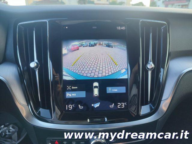 VOLVO V60 B4 (d) Geartronic Momentum Business Pro