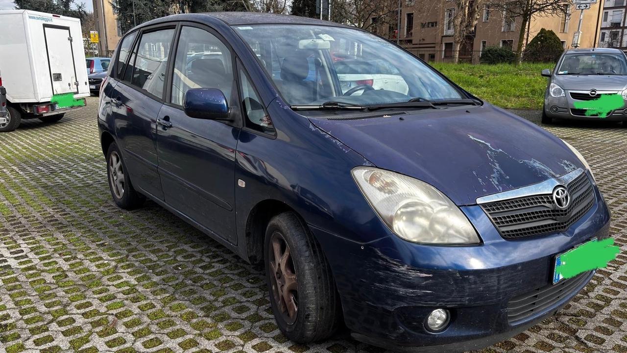 Toyota Corolla Verso 1.8 Benzina 136 CV