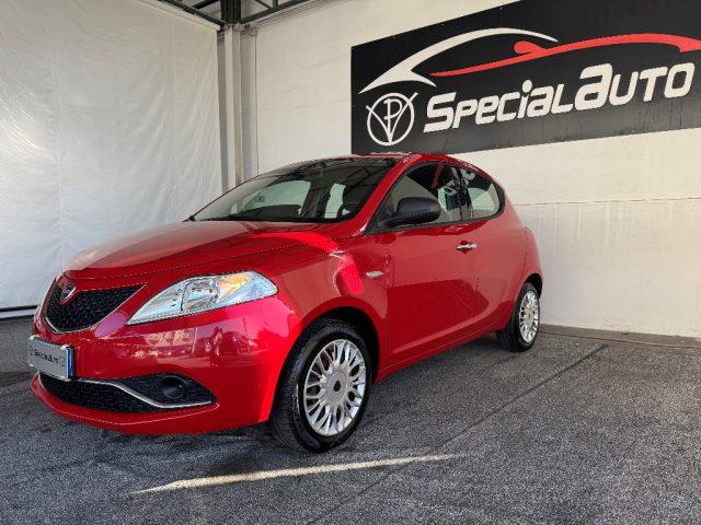 LANCIA Ypsilon 1.2 69 CV 5 porte Platinum