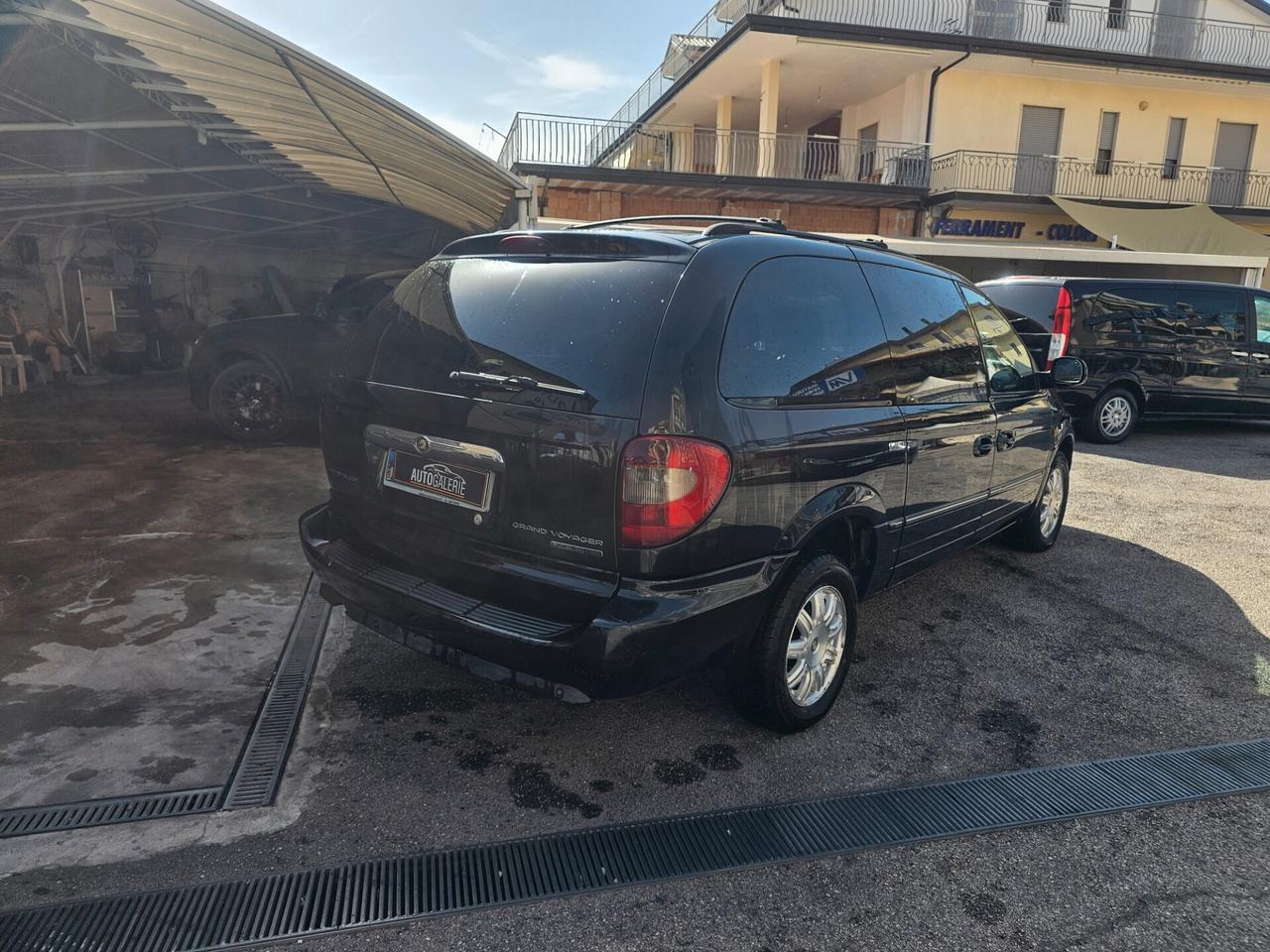 CRYSLER GRAND VOYAGER 7 POSTI 2.8CRD AUTOMATICO