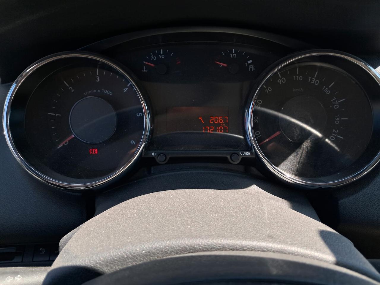 Peugeot 5008 1.6 HDi 112CV Business