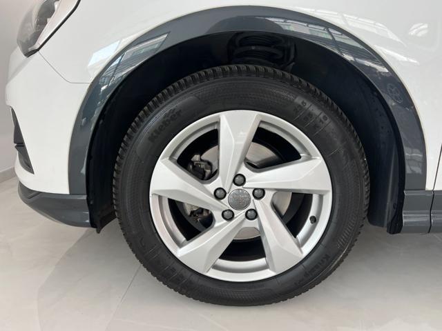 AUDI Q3 35 TDI S tronic Business Advanced Black Pack
