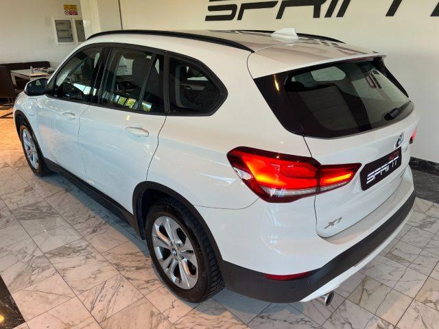 BMW X1 xDrive25e Business Advantage StepTronic 220cv