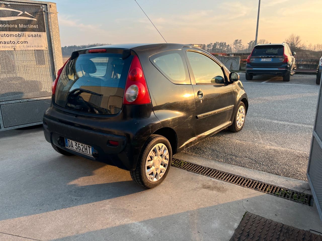 Peugeot 107 1.0 68CV 3p. Plaisir 2Tronic AUTOMATICA, NO CLIMA