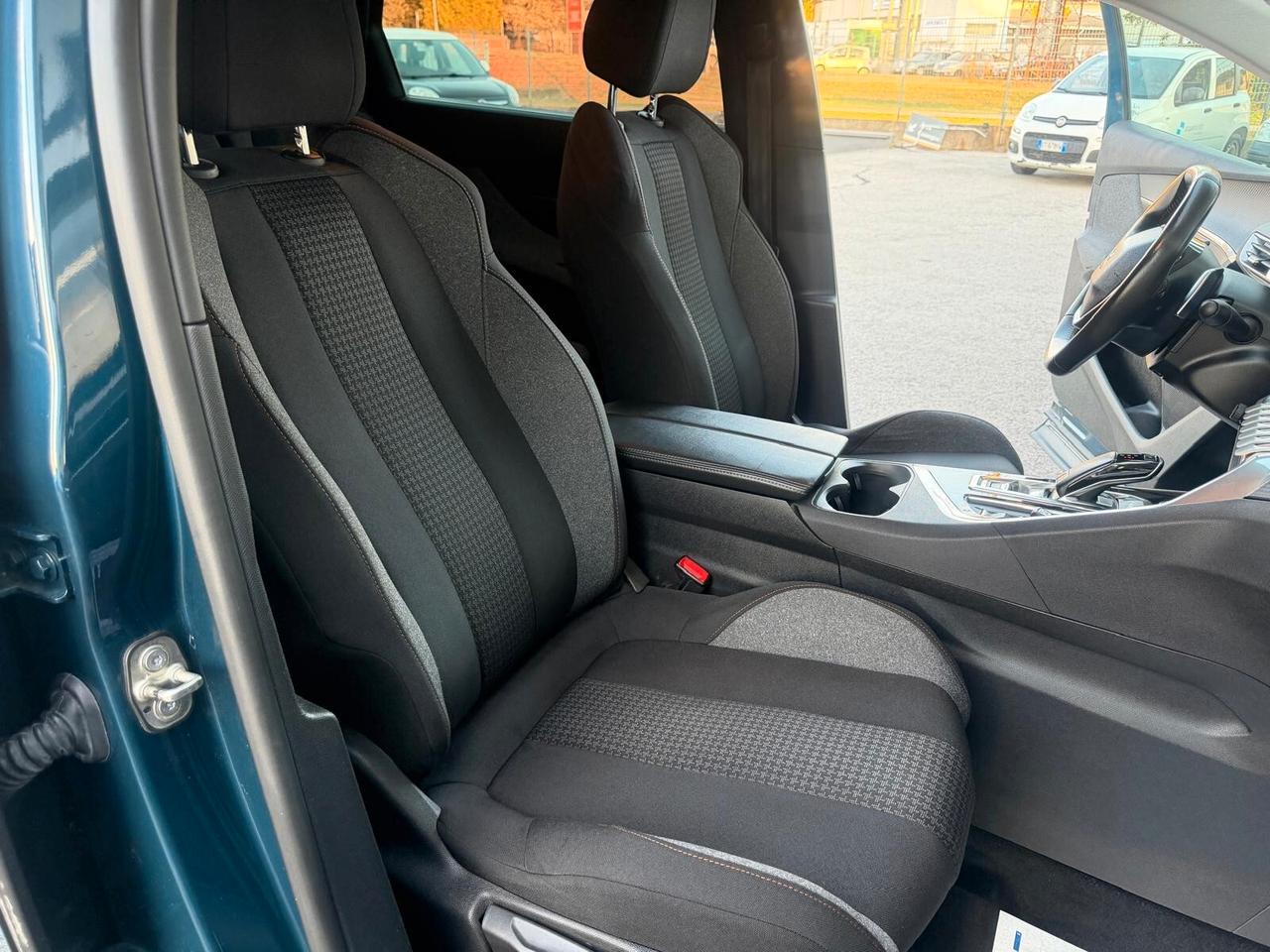 Peugeot 5008 BlueHDi 130 S&S EAT8 Allure