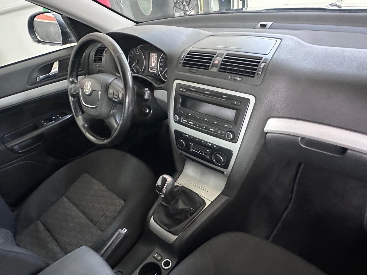 Skoda Octavia 1.6 TDI CR F.AP. Wagon Elegance