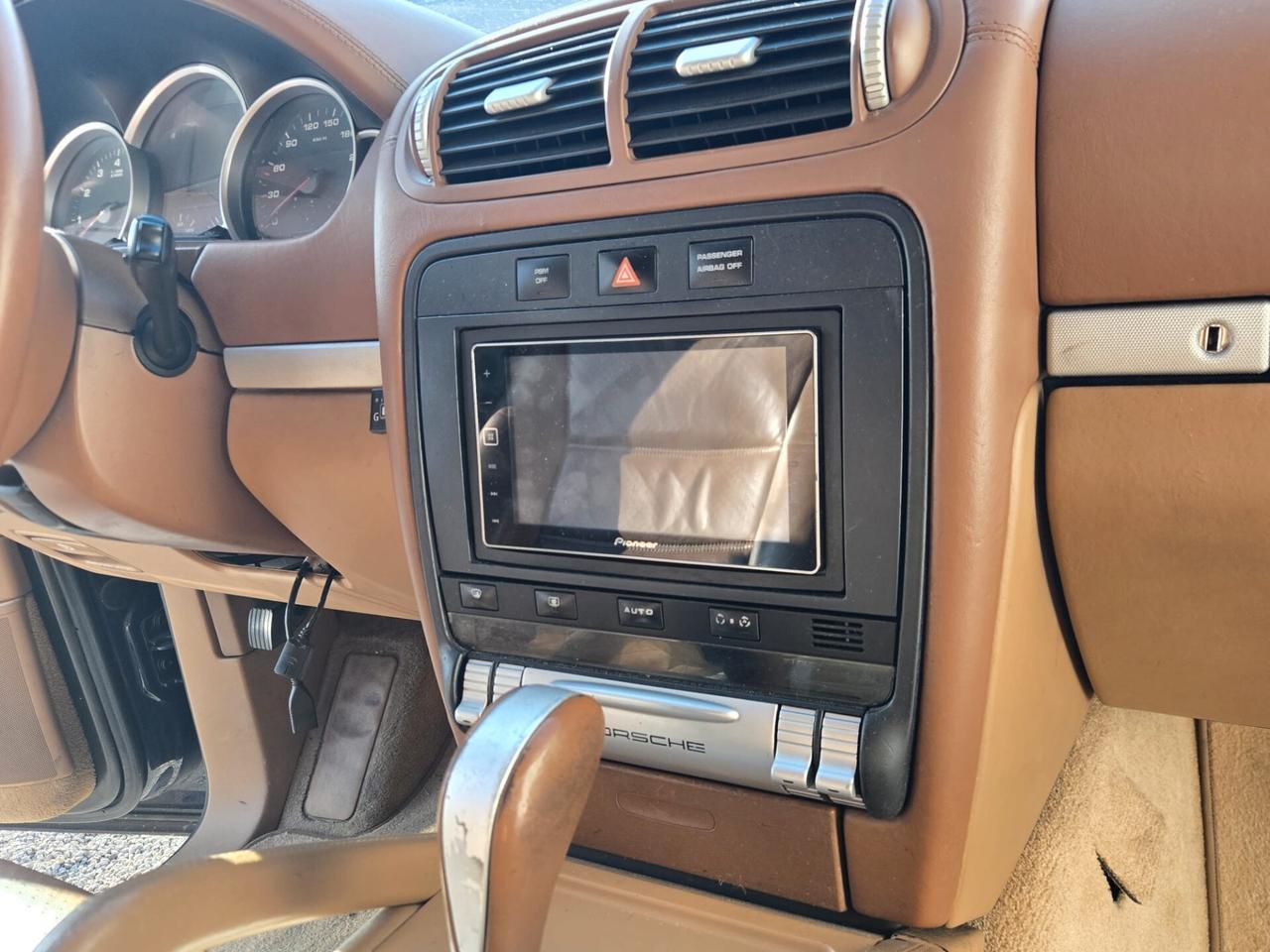 Porsche Cayenne S 4.5 BENZ / GPL