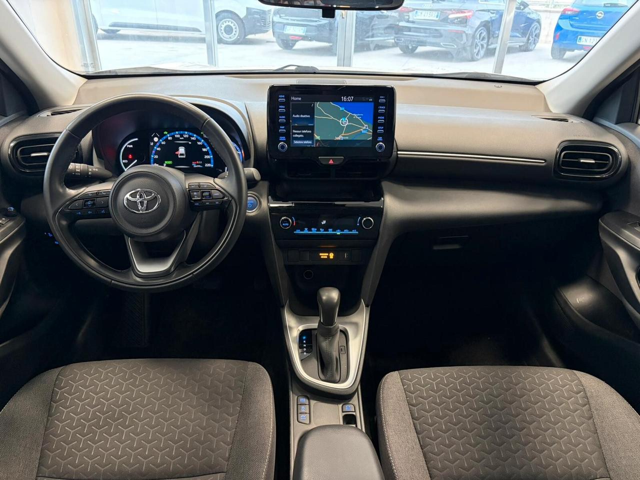 Toyota Yaris Cross 1.5 Hybrid 5p. E-CVT Business