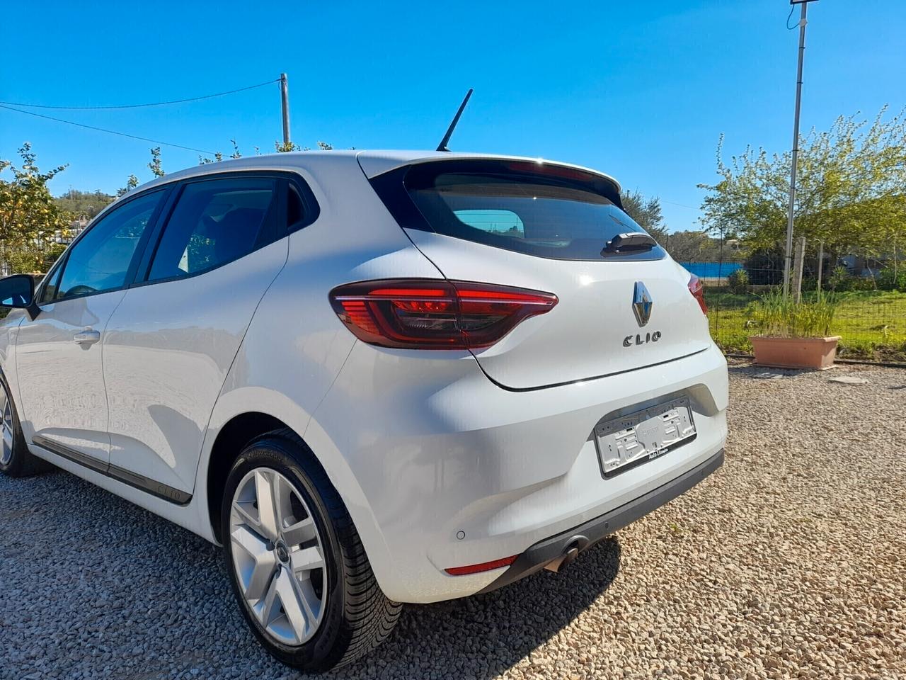 Renault Clio TCe 90 CV SOLO 92000KM NEOPATENTATI
