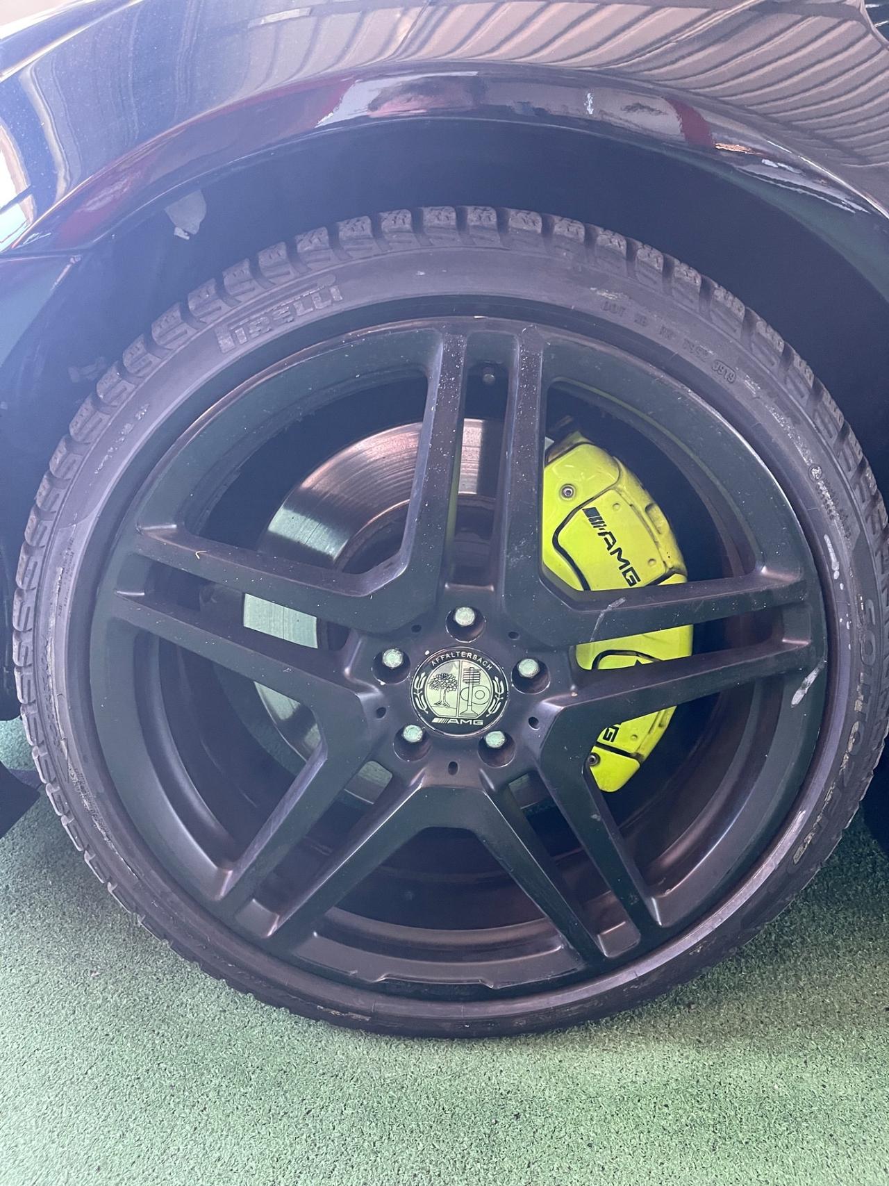 Mercedes-benz CL 63 AMG Black Series PERMUTE RATE