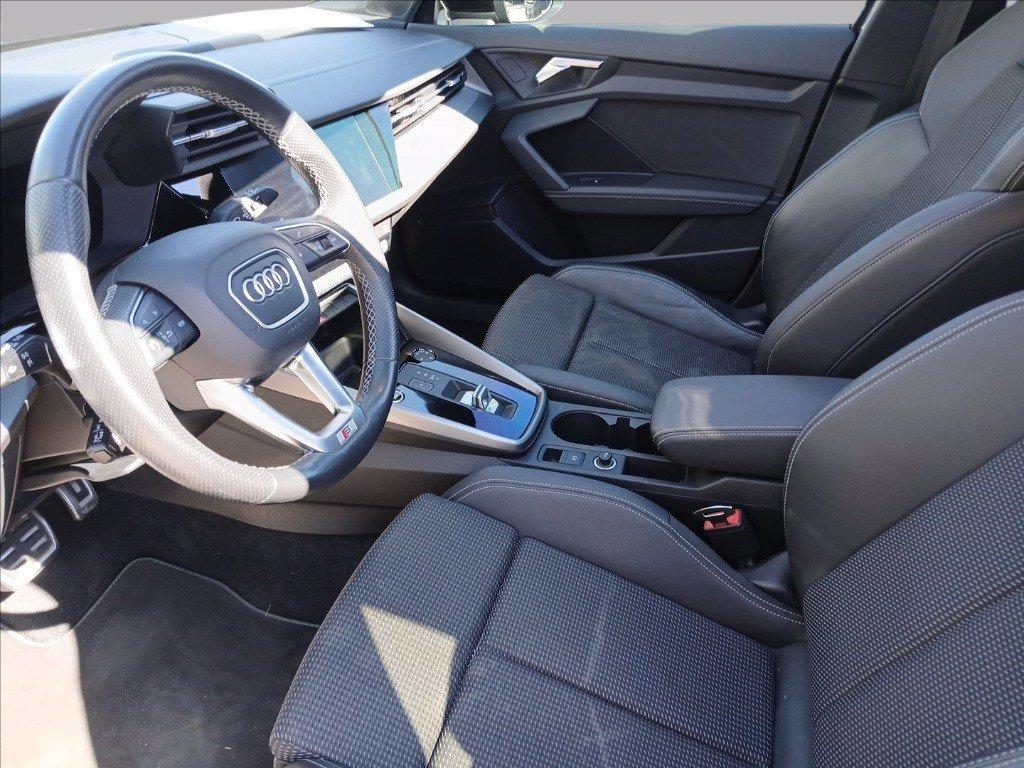 AUDI A3 Sportback 35 2.0 tdi Identity Black s-tronic del 2023