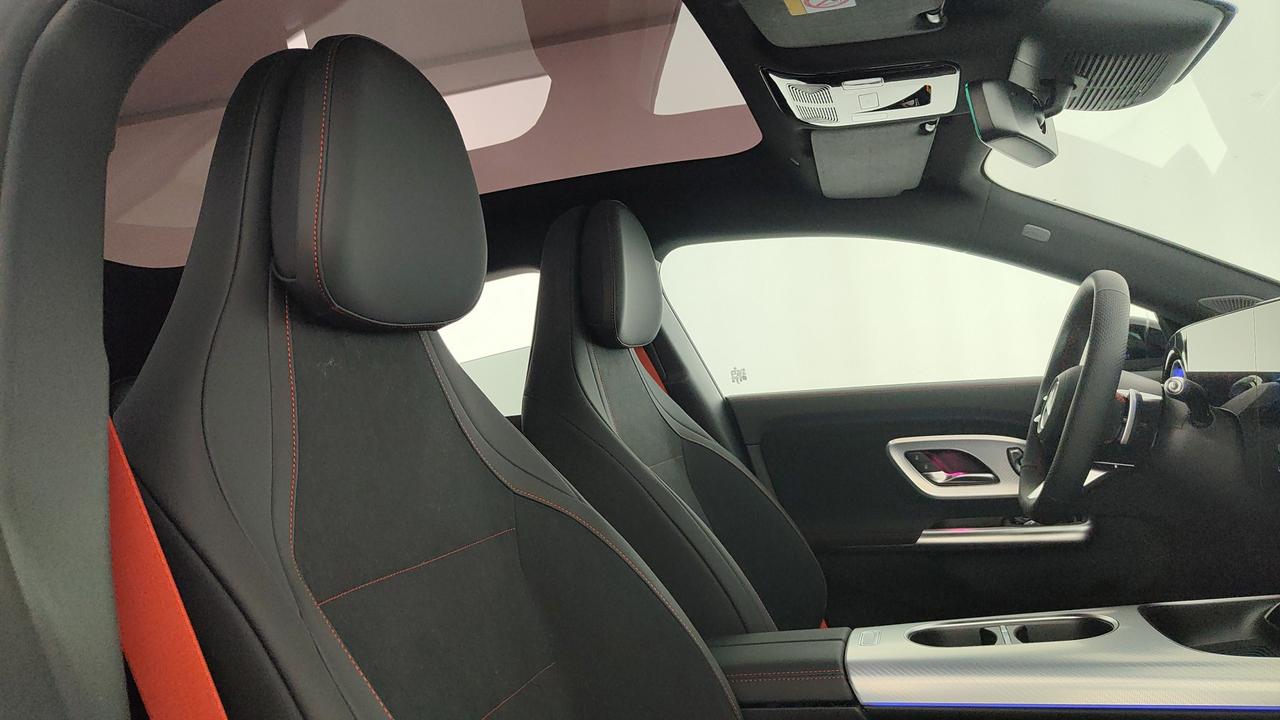 Mercedes-Benz CLA 250+ con tecnologia EQ Shooting Brak