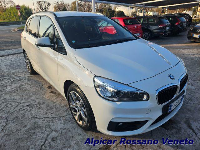 BMW 220 i Active Tourer Luxury autom.