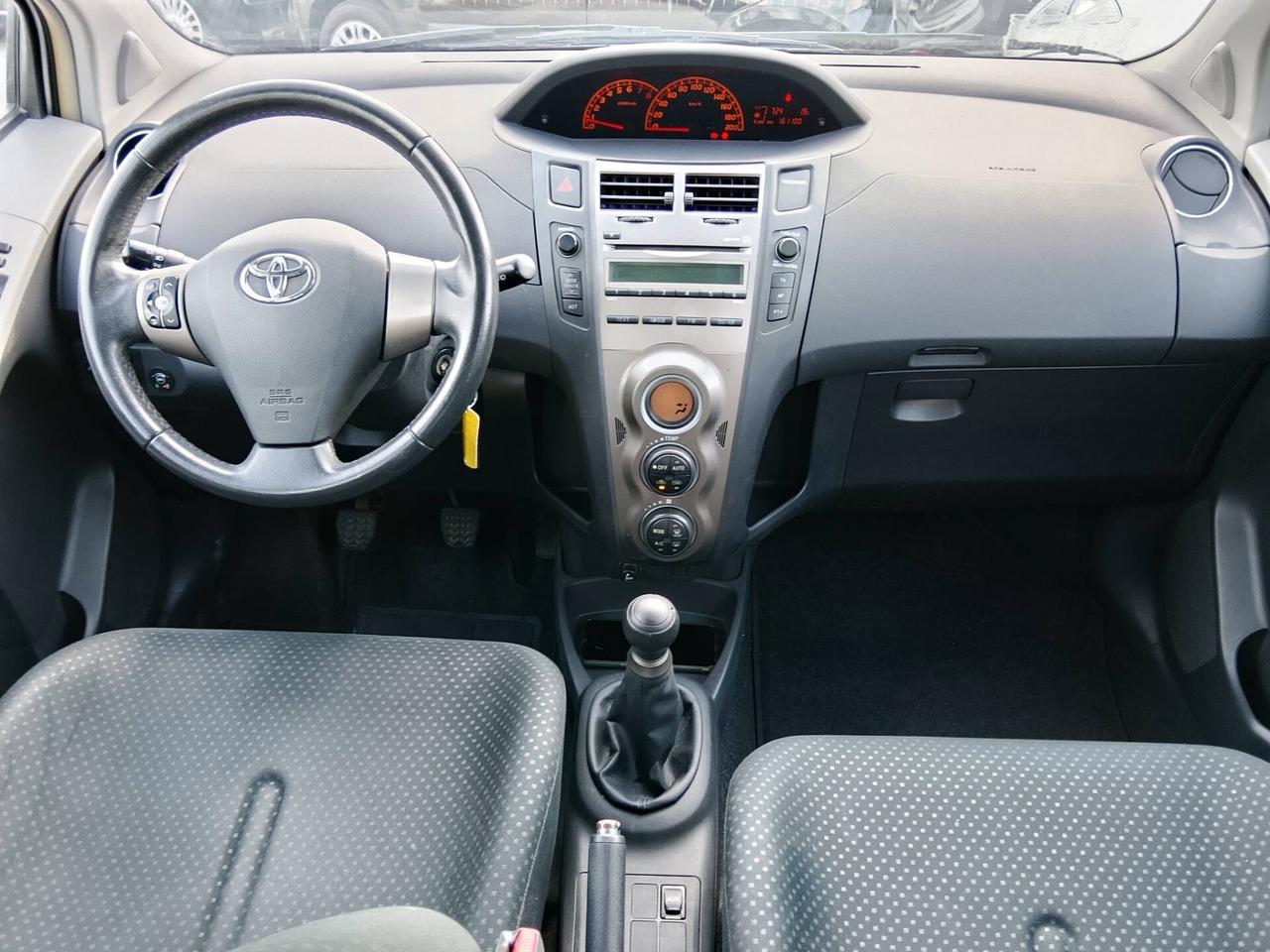 Toyota Yaris 1.0 GPL CASA MADRE