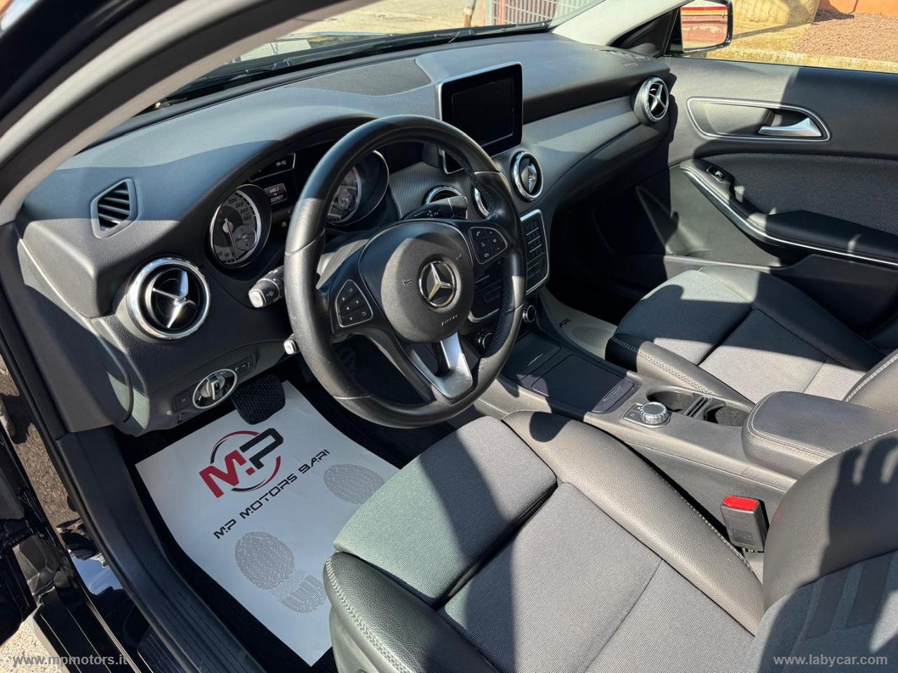 MERCEDES-BENZ GLA 180D AUTOMATIC SPORT 1.5 109CV