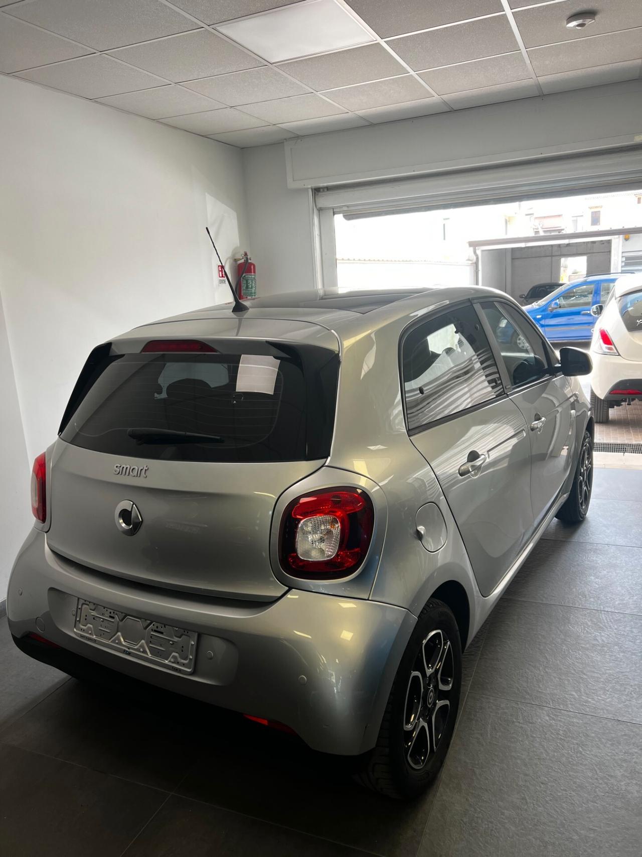 Smart ForFour 70 1.0 Passion NEOPATENTATI