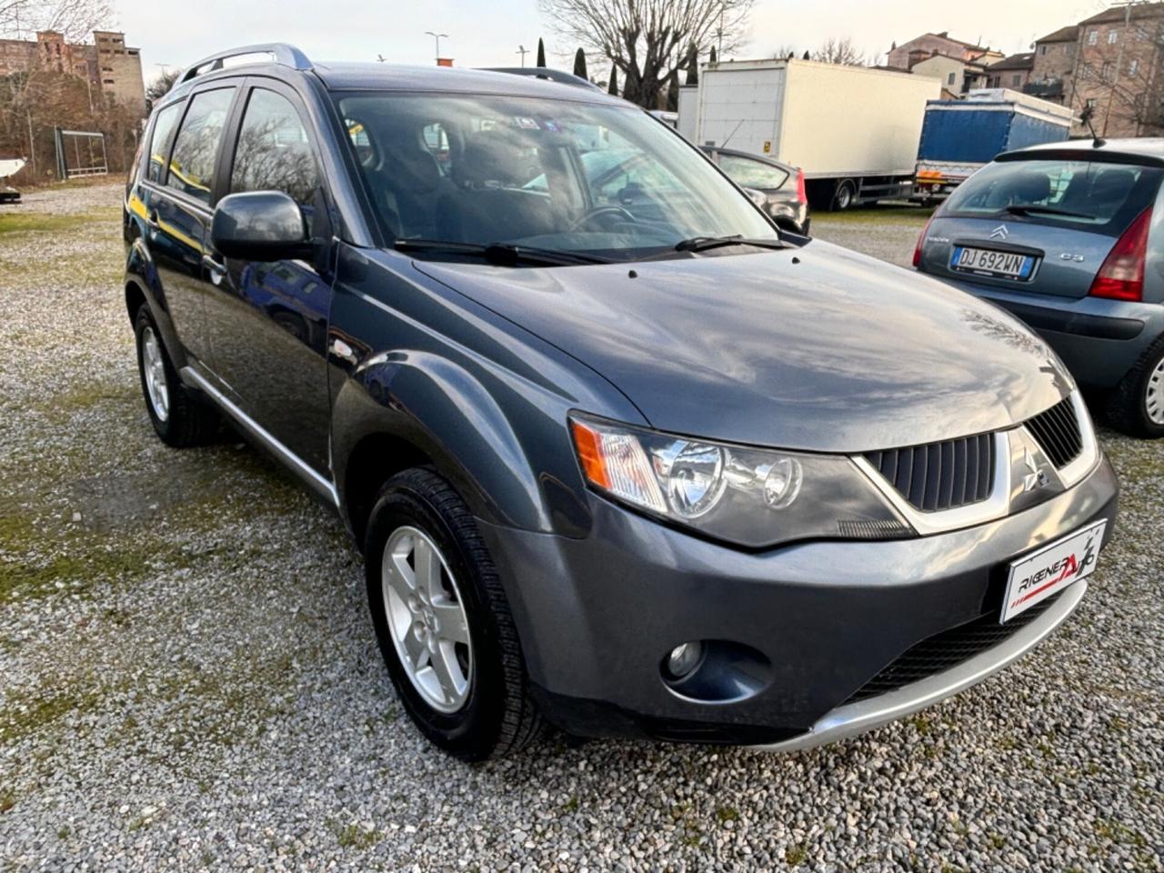 Mitsubishi Outlander 2.0 DI-D Intense DPF