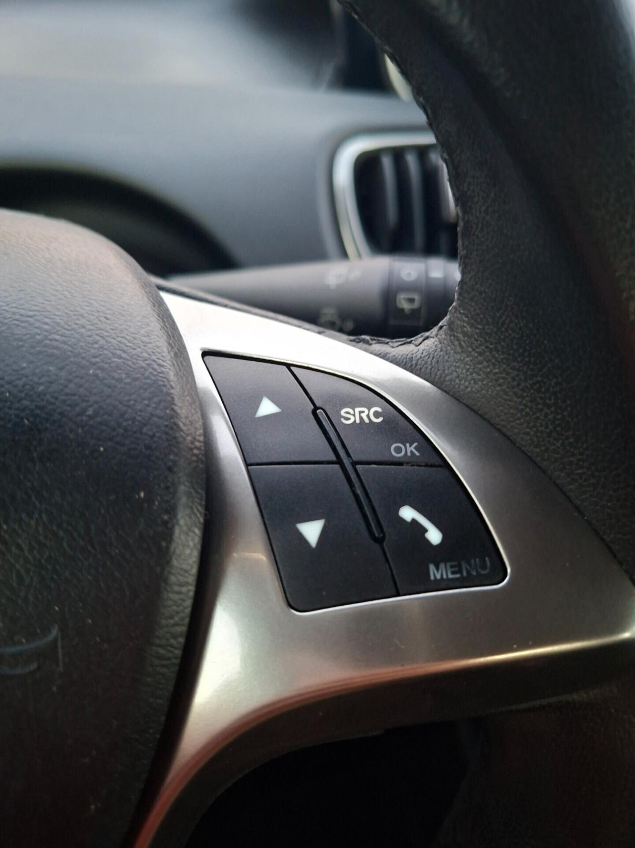Ypsilon 1.3 MJT 95 CV 5p Platinum *XENON-PELLE*