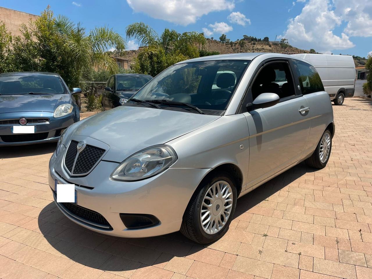 Lancia Ypsilon "Finanziabile Senza Busta Paga"