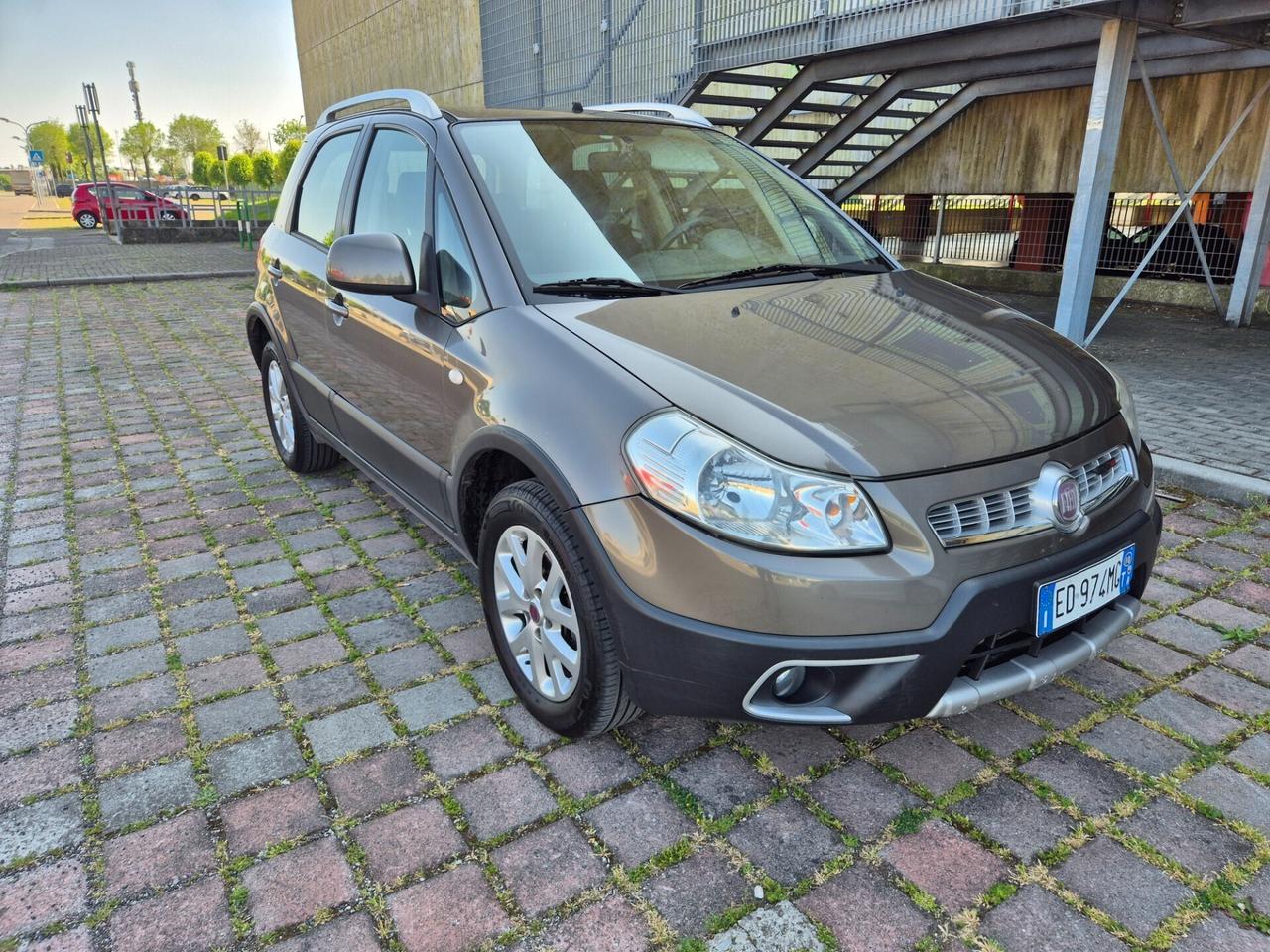 Fiat Sedici 2.0 MJT 16V DPF 4x4 Emotion