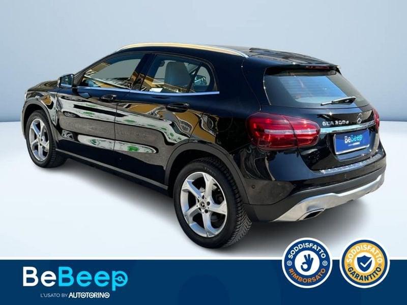 Mercedes-Benz GLA 200 D SPORT AUTO