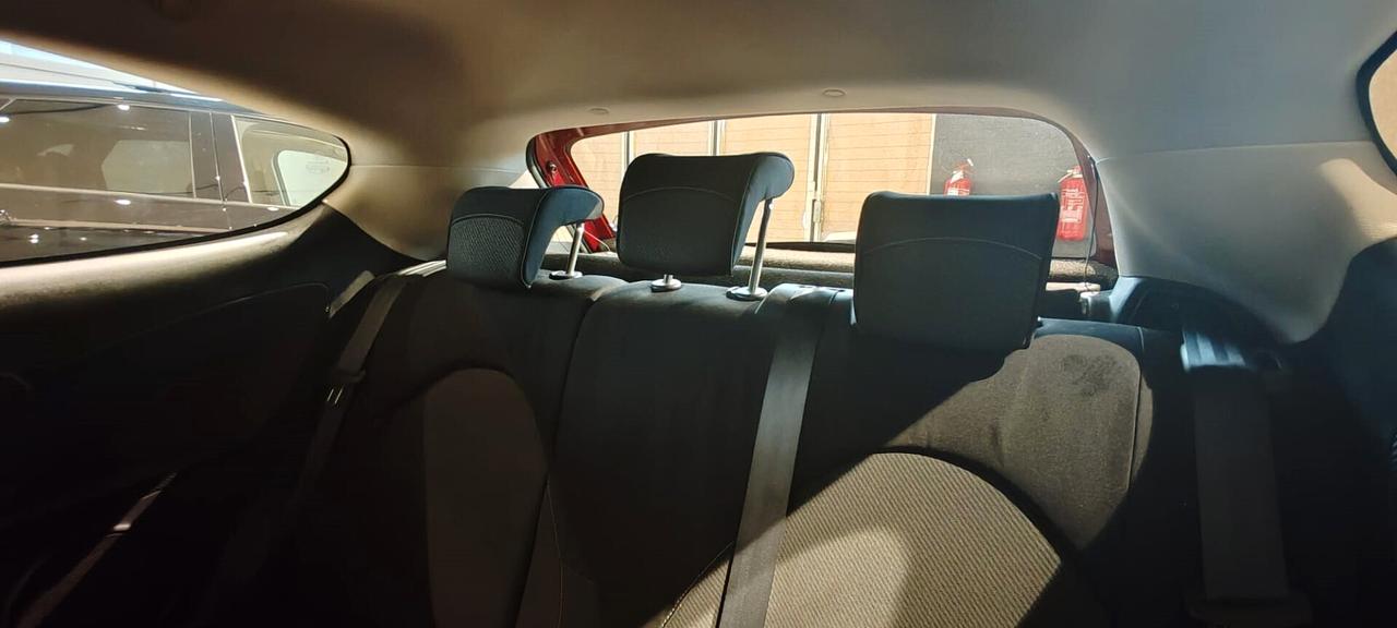 Alfa Romeo MiTo 1.4 105 CV M.air S&S Distinctive Sport Pack