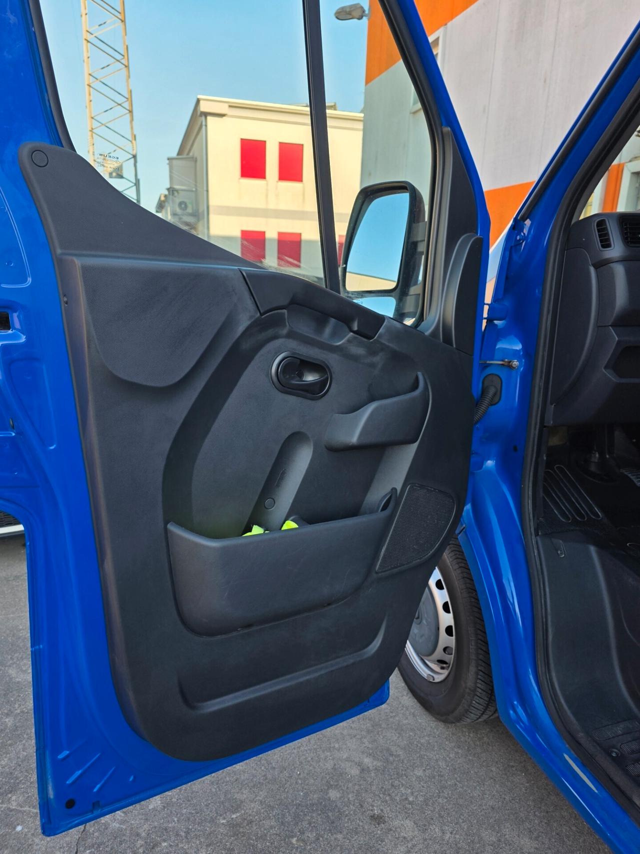 Renault Master T35 2.3 dCi/145 S&S PM-TM Furgone Ice T.T.