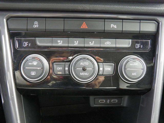 VOLKSWAGEN T-Roc T-ROC 1.5 TSI ACT DSG ADVANCED BMT