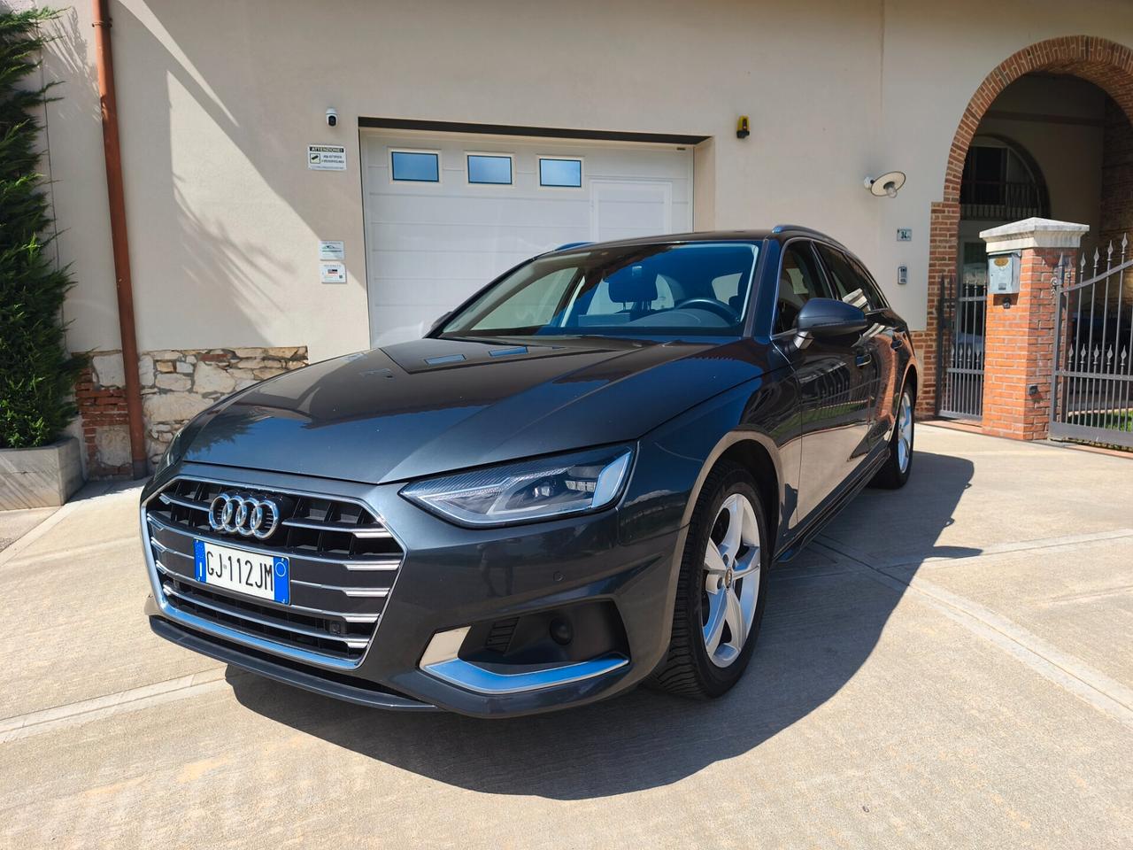 Audi A4 Avant 35 TDI/163 CV Mhev -S tronic Business Advanced