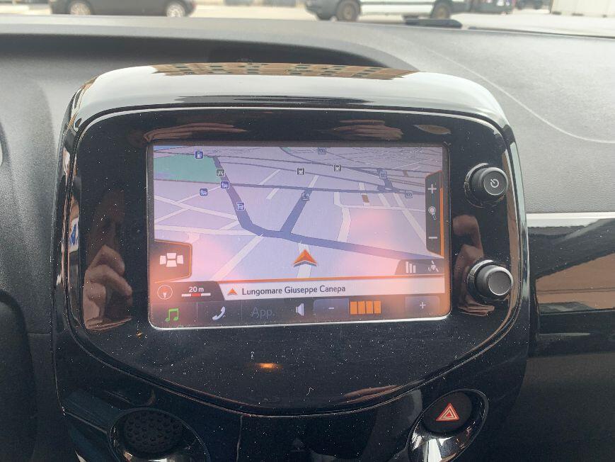 Toyota Aygo 1.0 VVT-i 69 CV 5 porte x-clusiv