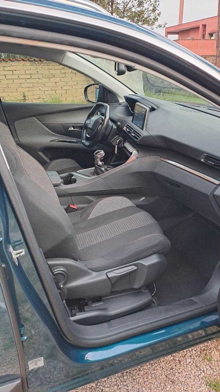 Peugeot 5008 BlueHDi 120 S&S Allure