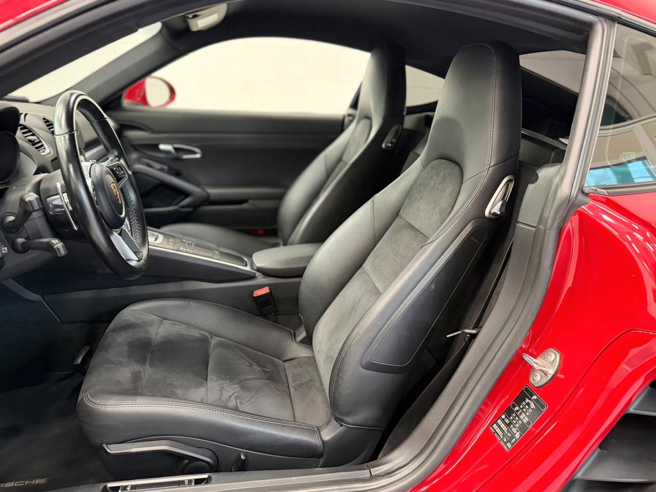 Porsche Cayman 718