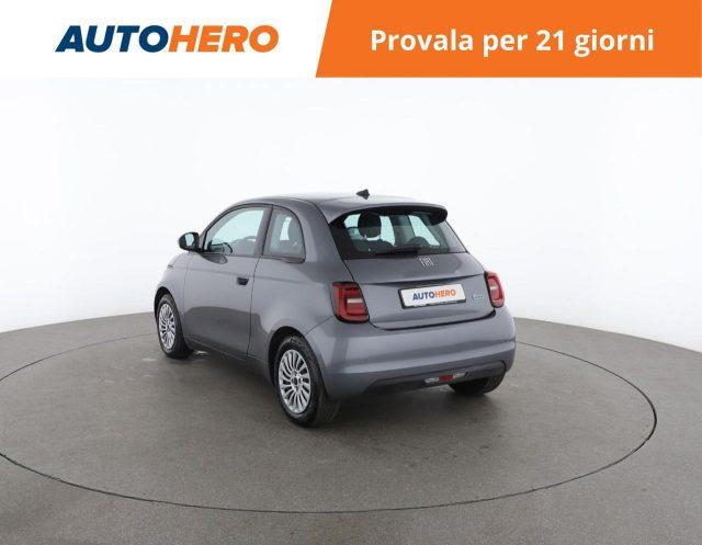FIAT 500e Berlina 23,8 kWh Action