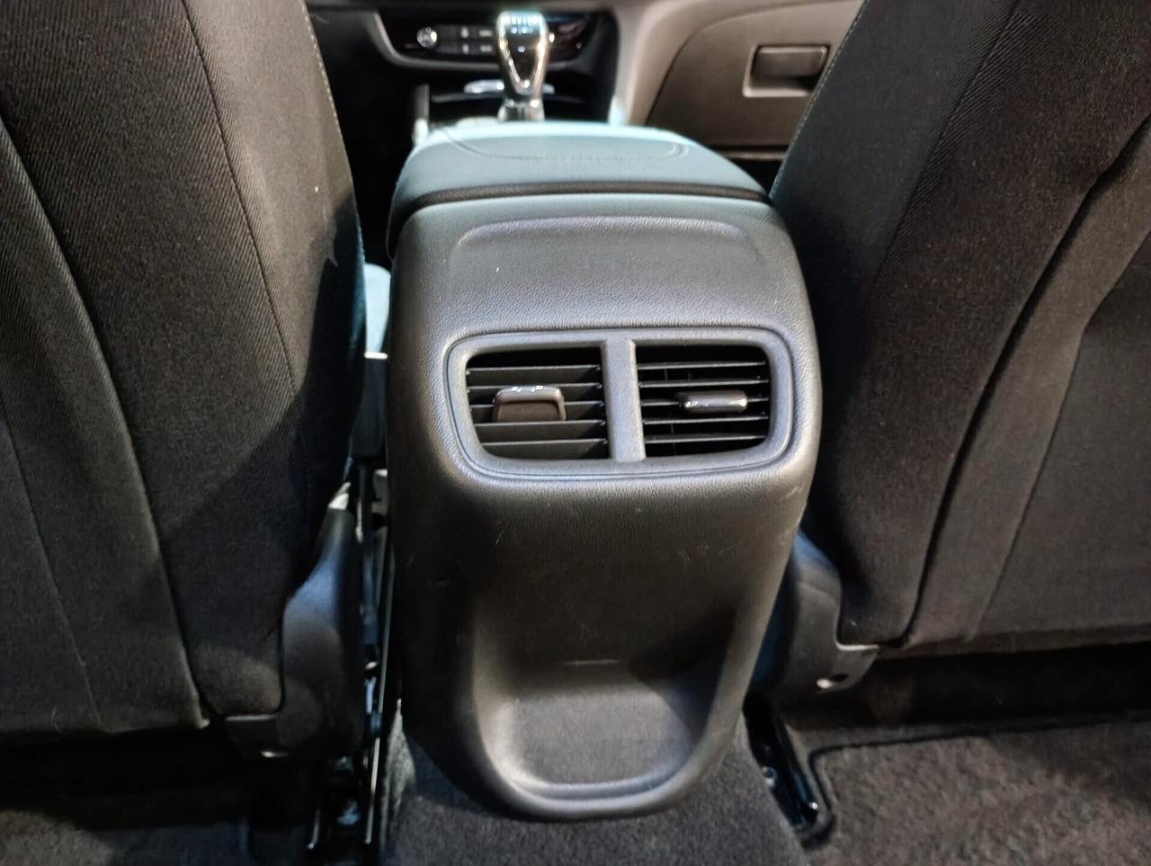 Opel Insignia Station Wagon 174CV Business – Prezzo Promo €9.900