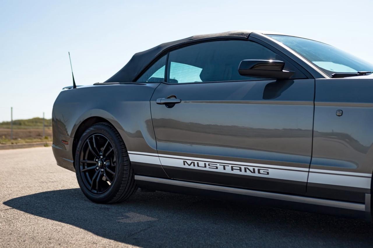 FORD MUSTANG 3.7 V6 cabrio