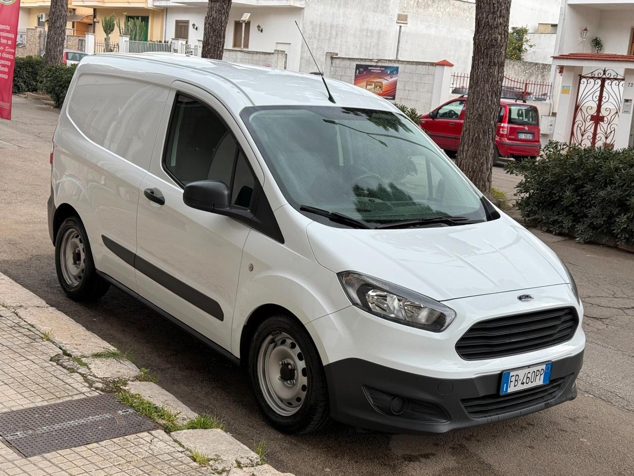 Ford Transit Courier 1.5 TDCi KM 121.000 - 2016