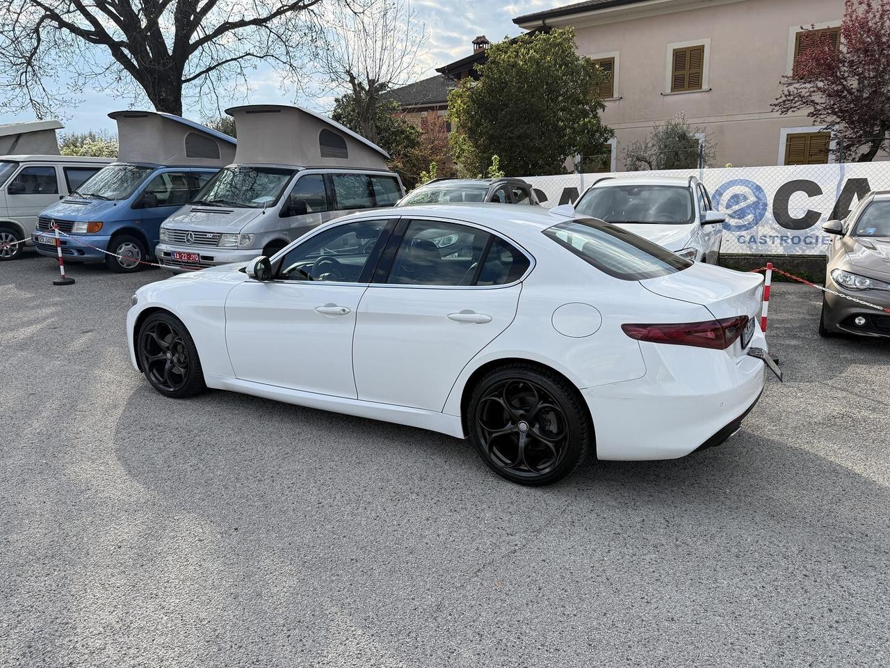 ALFA ROMEO GIULIA 180cv AT8 AWD NAVI LED XENON